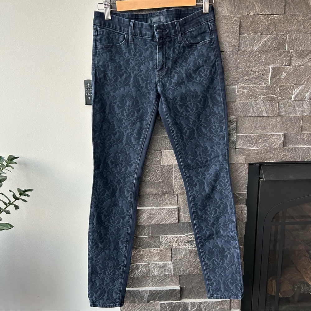 Koral Dark Blue Flocked Velvet Damask Patterned Skinny Jeans